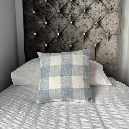 Bed & Breakfast Cartref 4*