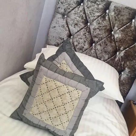 Πανσιόν Cartref